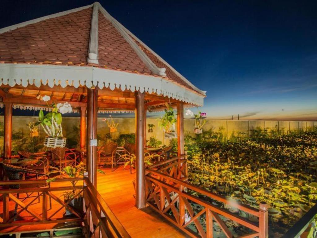 Ry'S Lotus Resort D'Angkor Siem Reap Buitenkant foto
