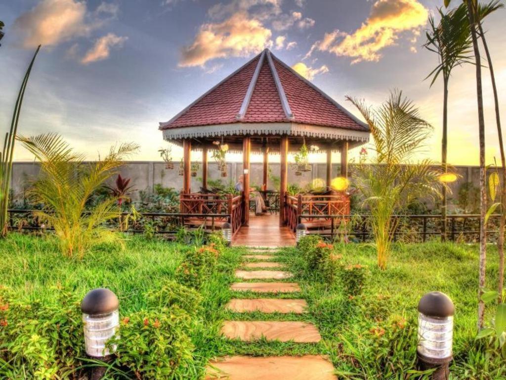 Ry'S Lotus Resort D'Angkor Siem Reap Buitenkant foto