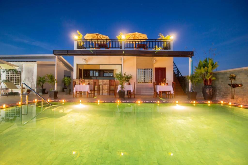 Ry'S Lotus Resort D'Angkor Siem Reap Buitenkant foto