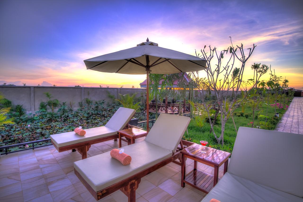 Ry'S Lotus Resort D'Angkor Siem Reap Buitenkant foto